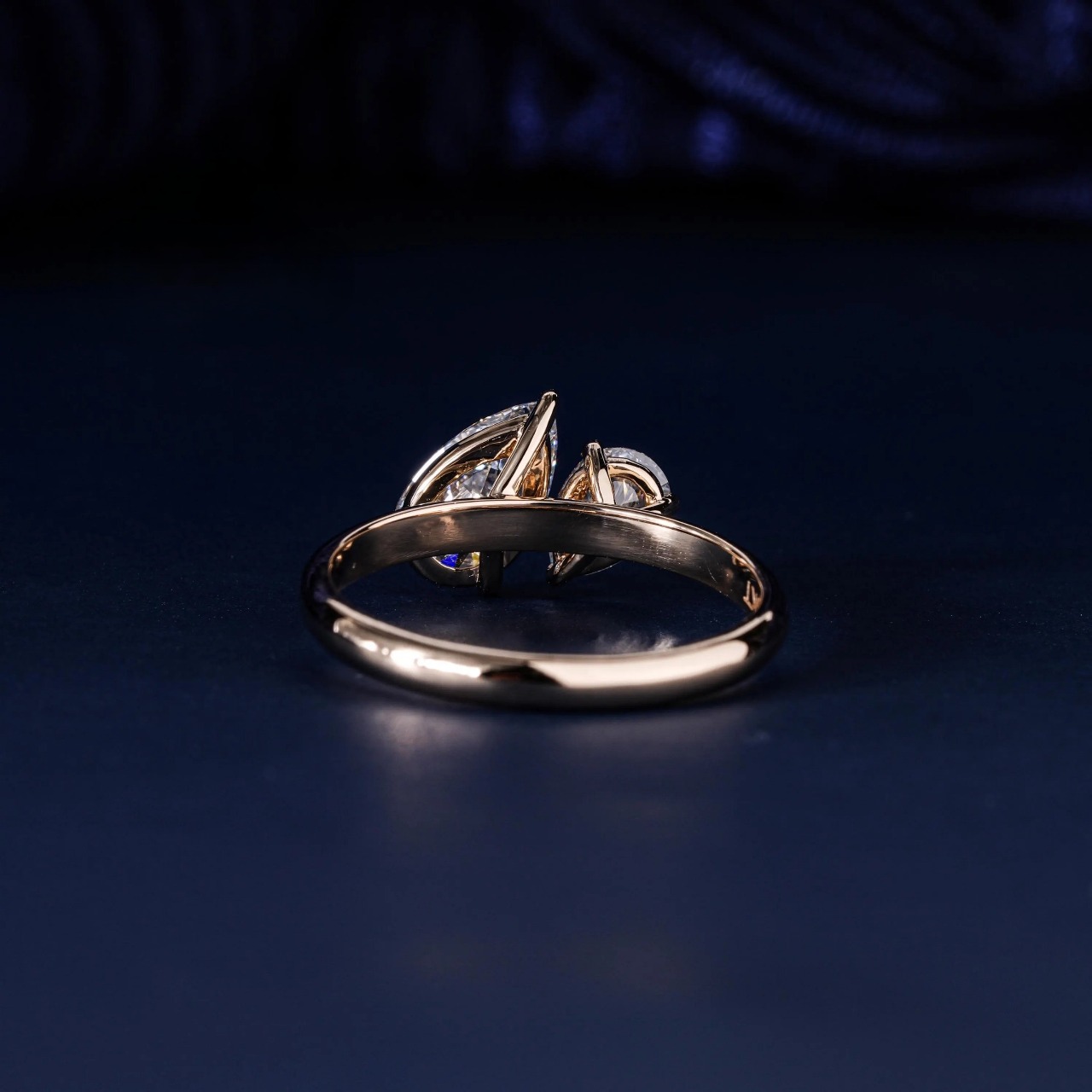 Sculpted Diamond Setting — 18K White Gold · Crafted with an Elevated Profile